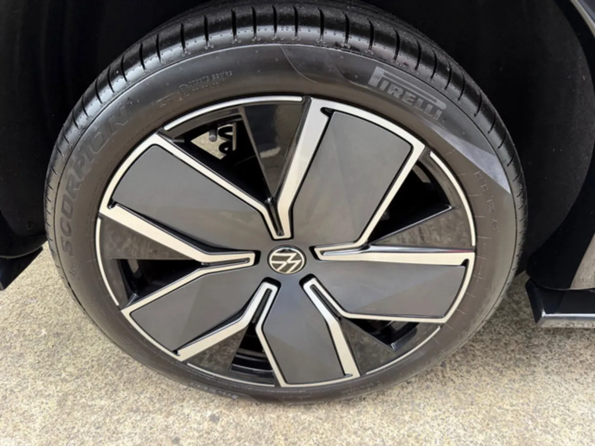 Volkswagen Tiguan SUV, Petrol Plug-in Hybrid, 2026, Green