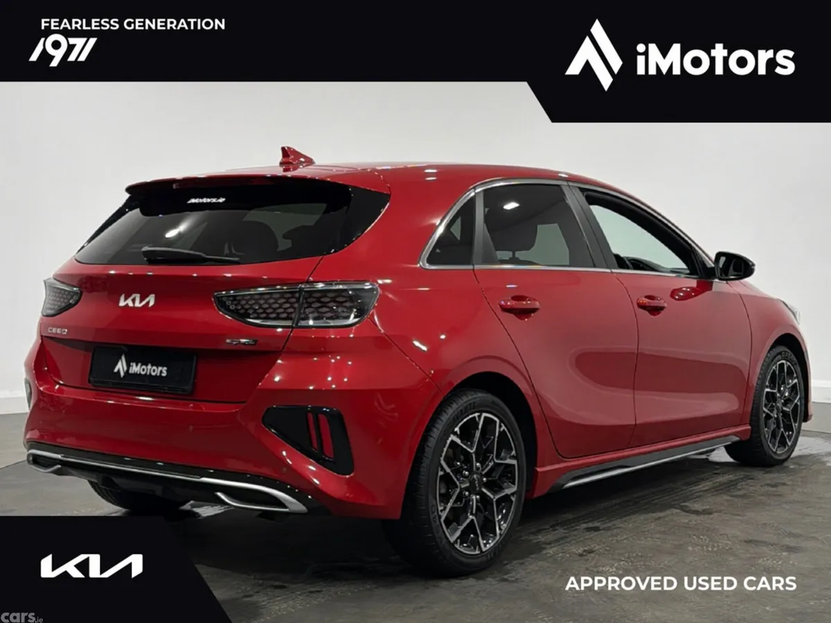 Kia Ceed Hatchback, Petrol, 2022, Red