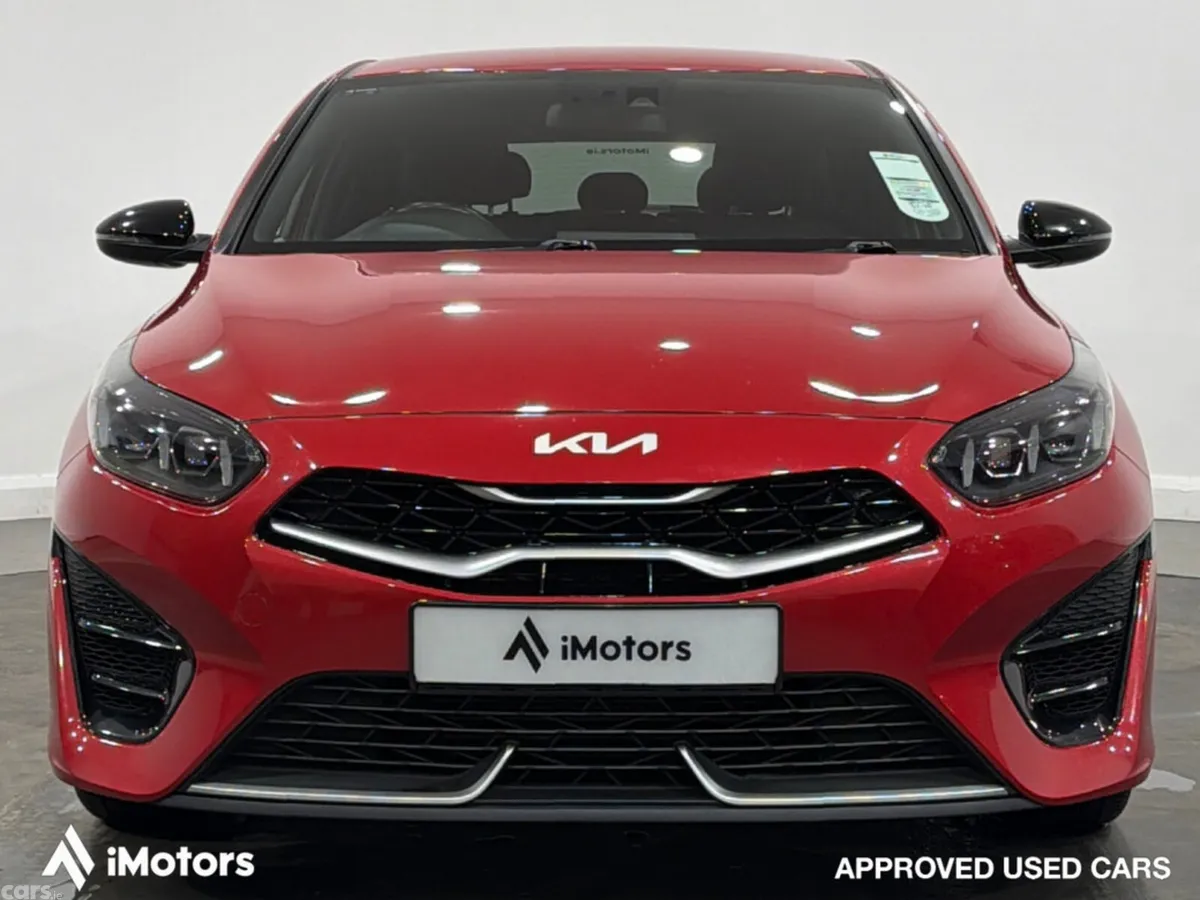 Kia Ceed Hatchback, Petrol, 2022, Red