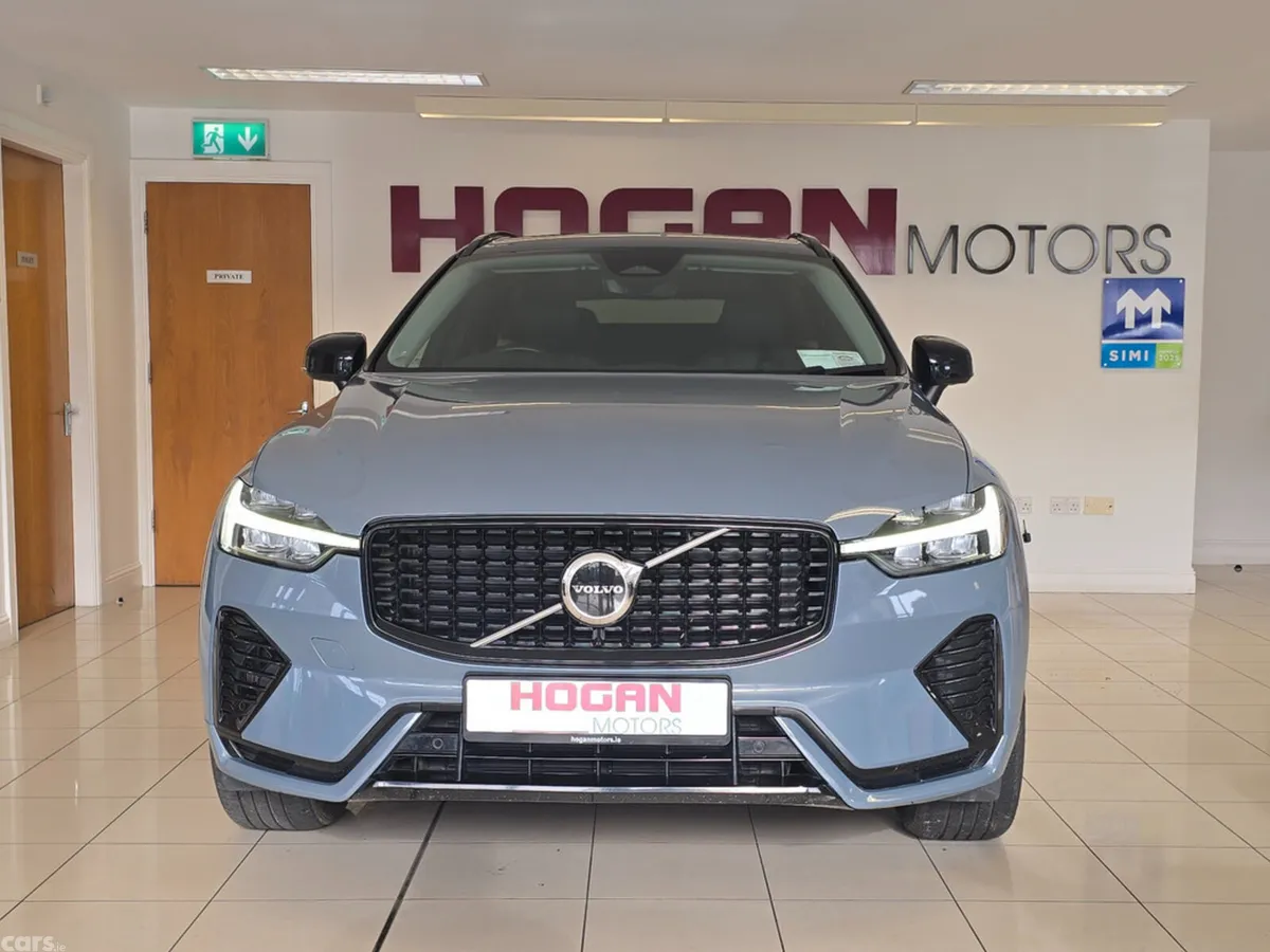 Volvo XC60 SUV, Petrol Plug-in Hybrid, 2023, Grey