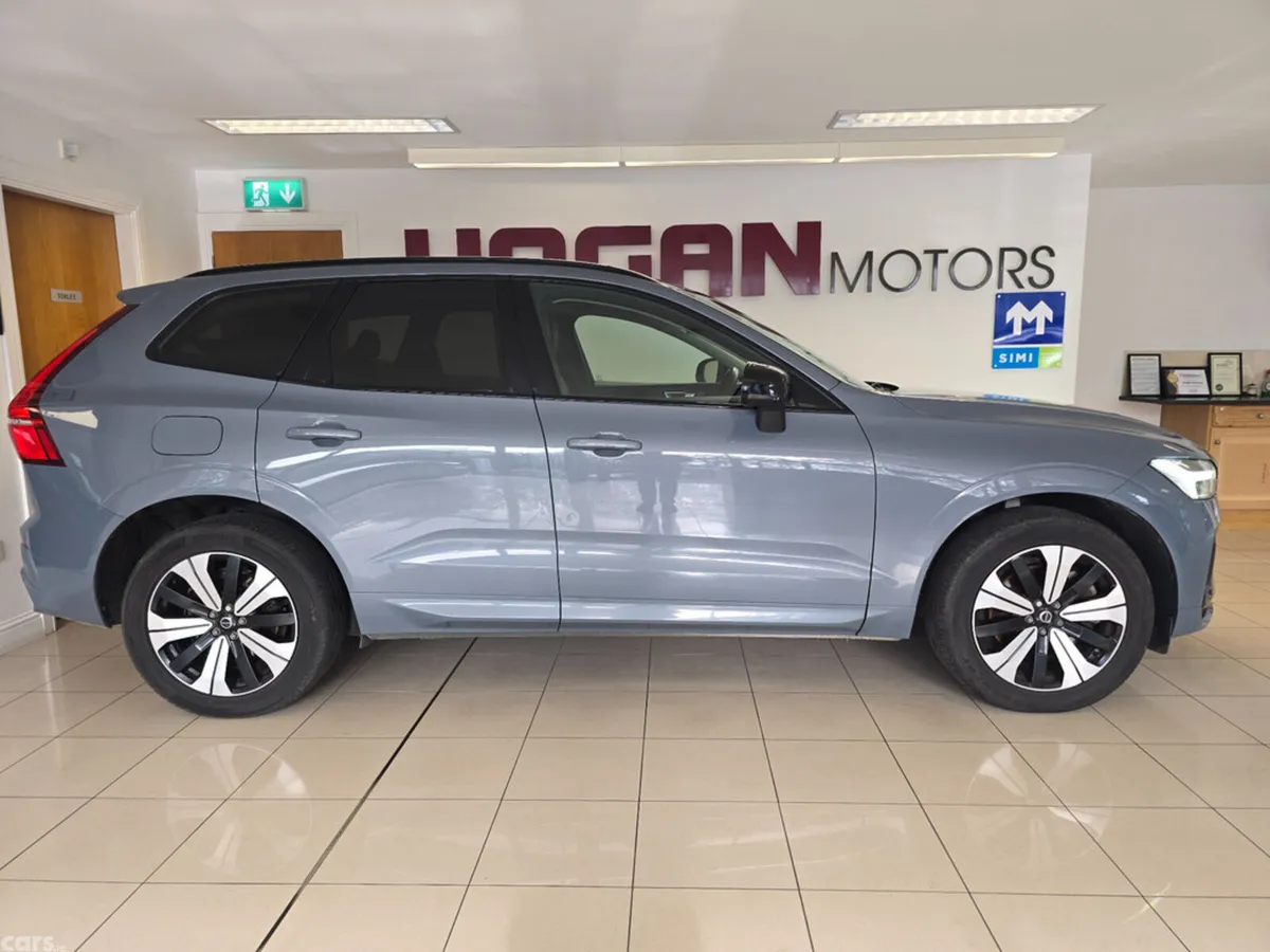 Volvo XC60 SUV, Petrol Plug-in Hybrid, 2023, Grey