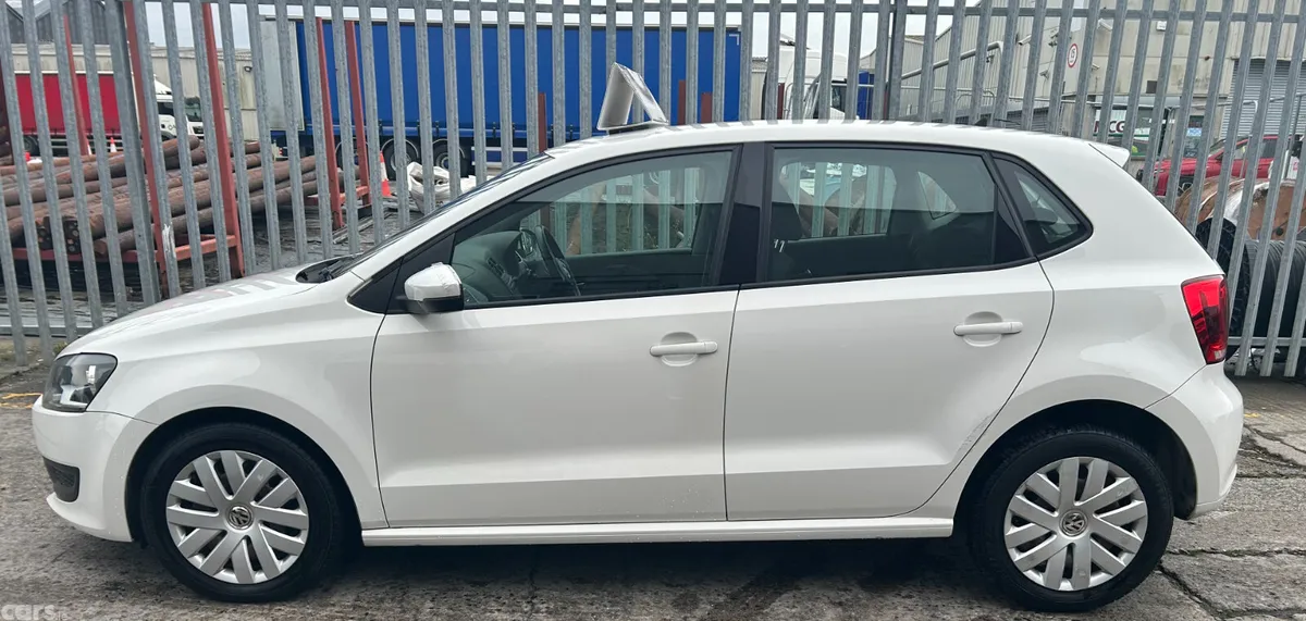 Volkswagen Polo Hatchback, Petrol, 2014, White