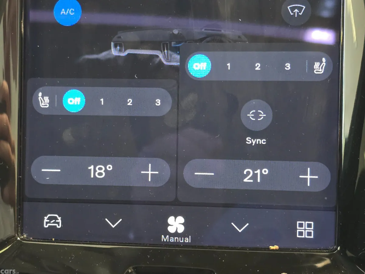 Volvo XC60 SUV, Petrol Plug-in Hybrid, 2023, Grey
