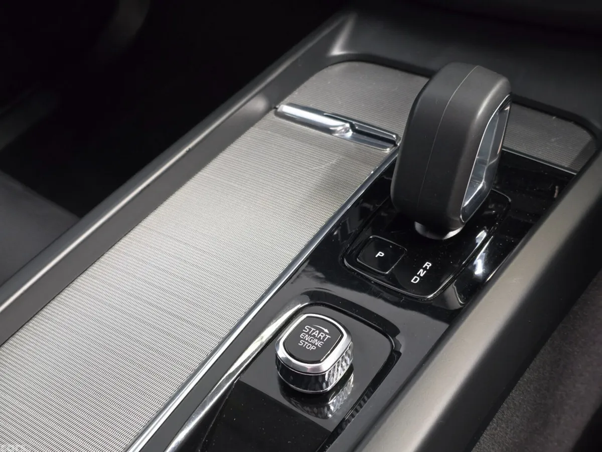 Volvo XC60 SUV, Petrol Plug-in Hybrid, 2023, Grey
