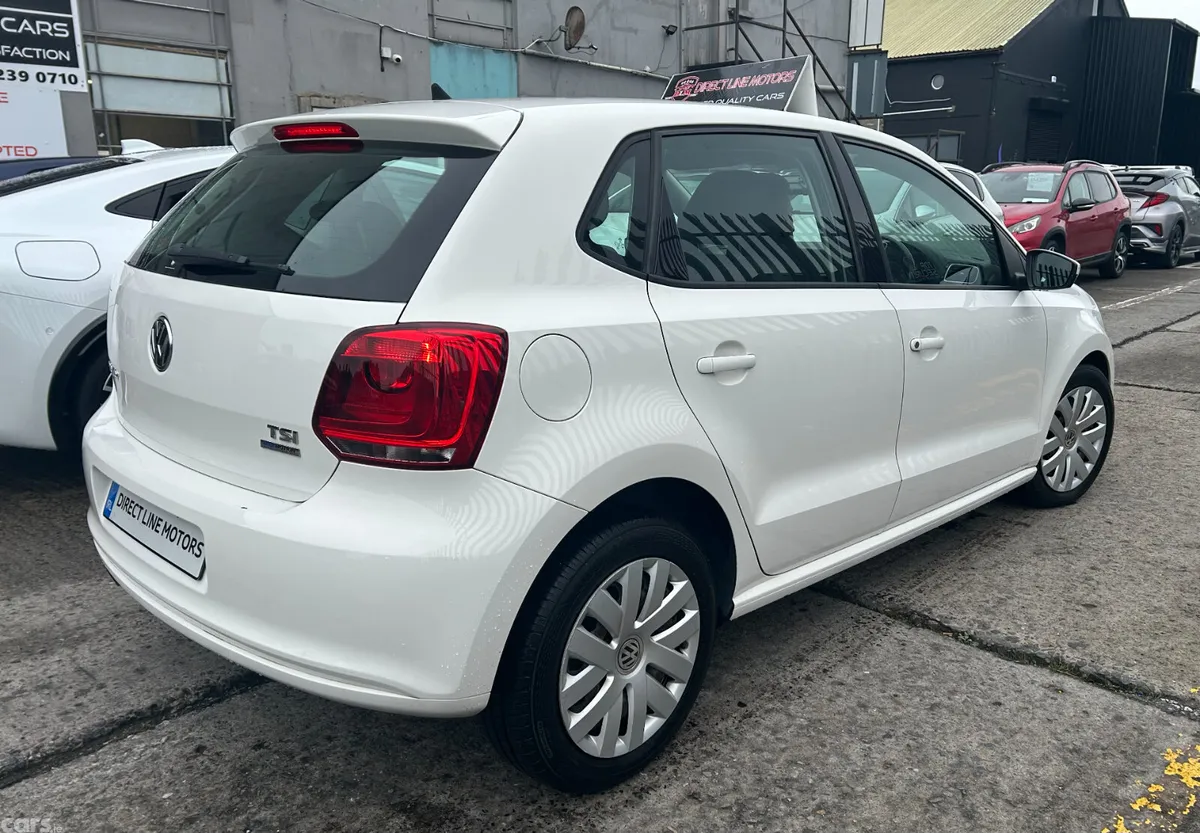 Volkswagen Polo Hatchback, Petrol, 2014, White