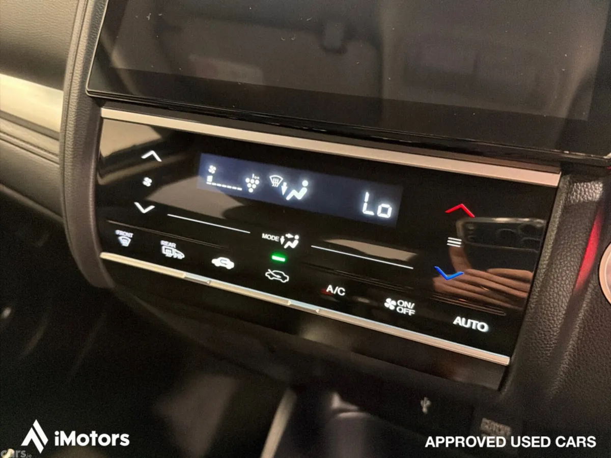 Honda Fit Hatchback, Petrol Hybrid, 2019, Blue