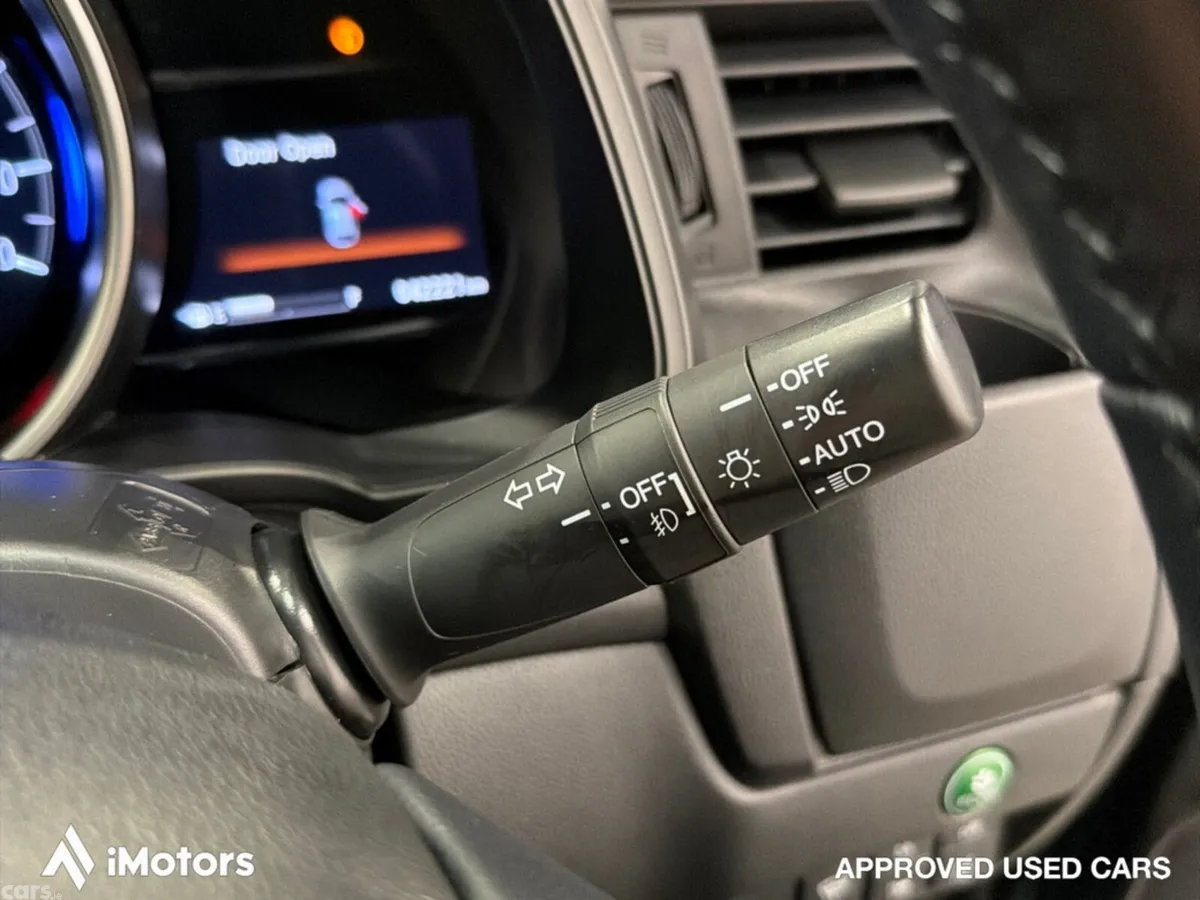 Honda Fit Hatchback, Petrol Hybrid, 2019, Blue