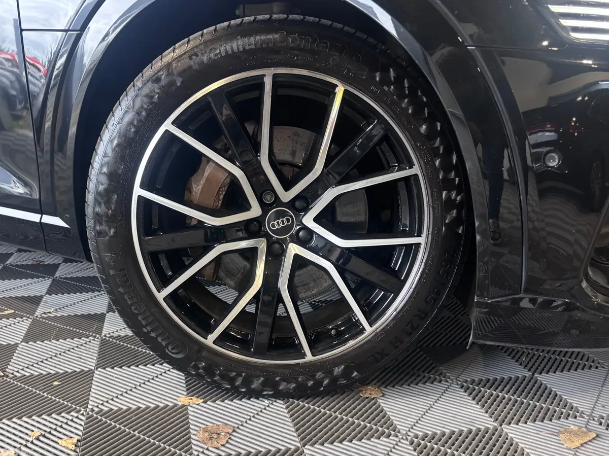 Audi e-tron SUV, Electric, 2021, Black