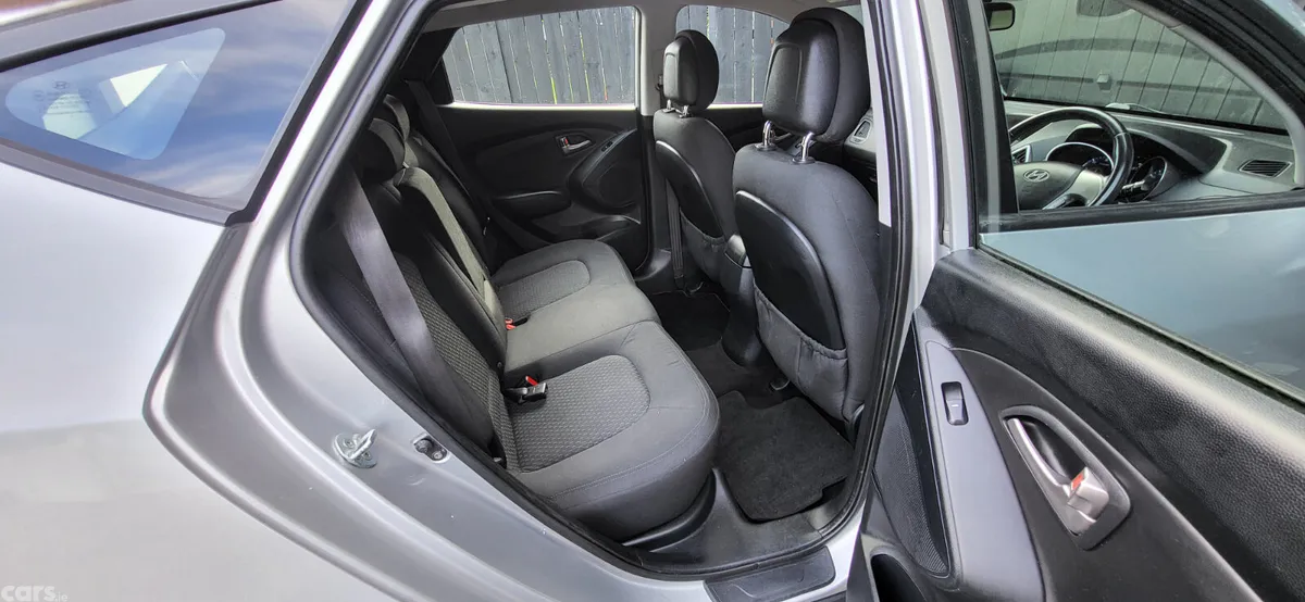 Hyundai ix35 SUV, Diesel, 2011, Silver