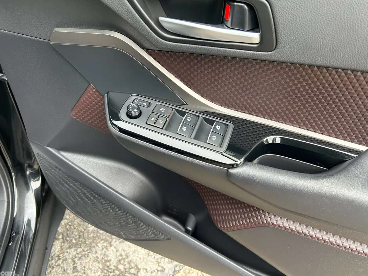 Toyota C-HR Hatchback, Petrol Hybrid, 2017, Black