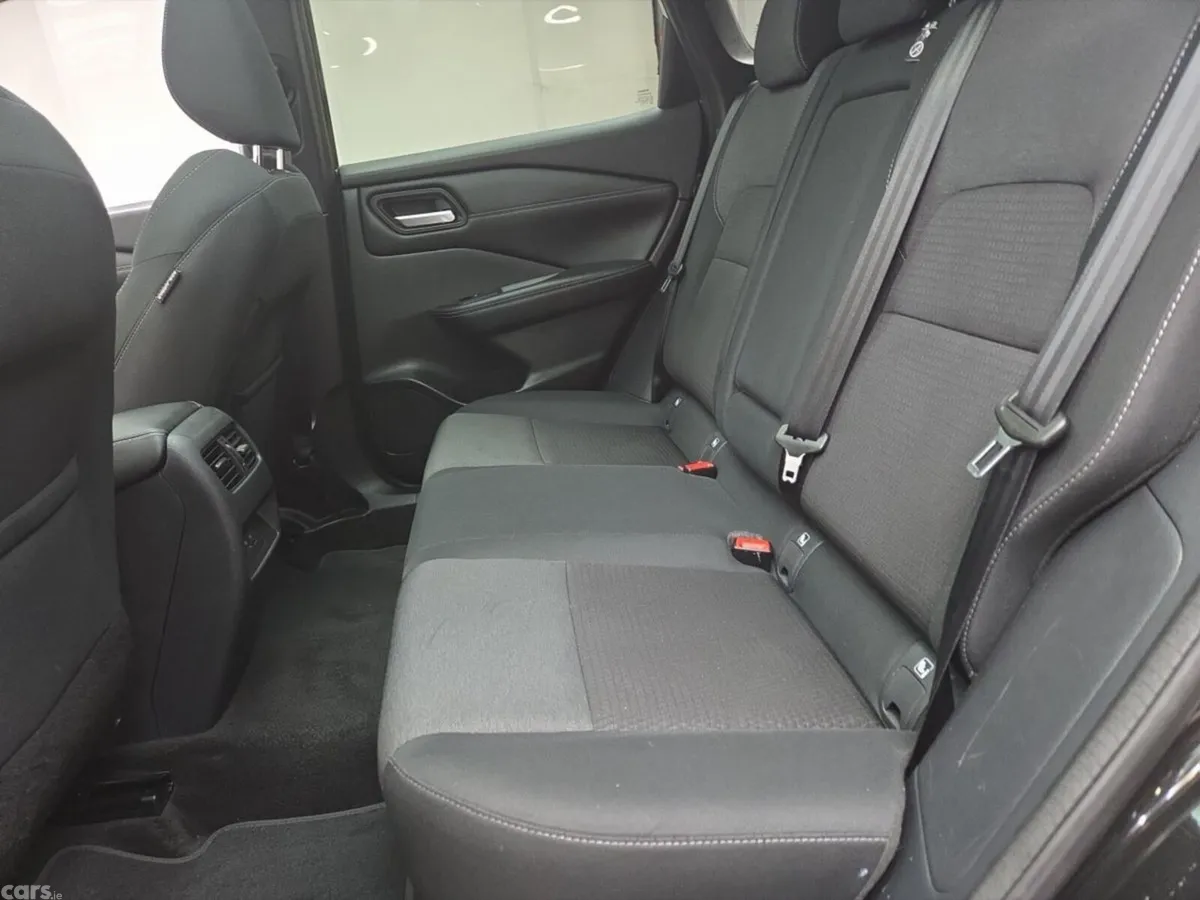 Nissan Qashqai MPV, Petrol Hybrid, 2023, Black