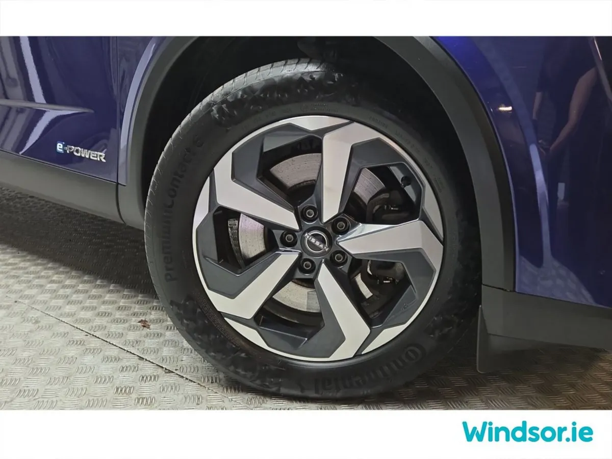 Nissan Qashqai MPV, Petrol Hybrid, 2023, Blue