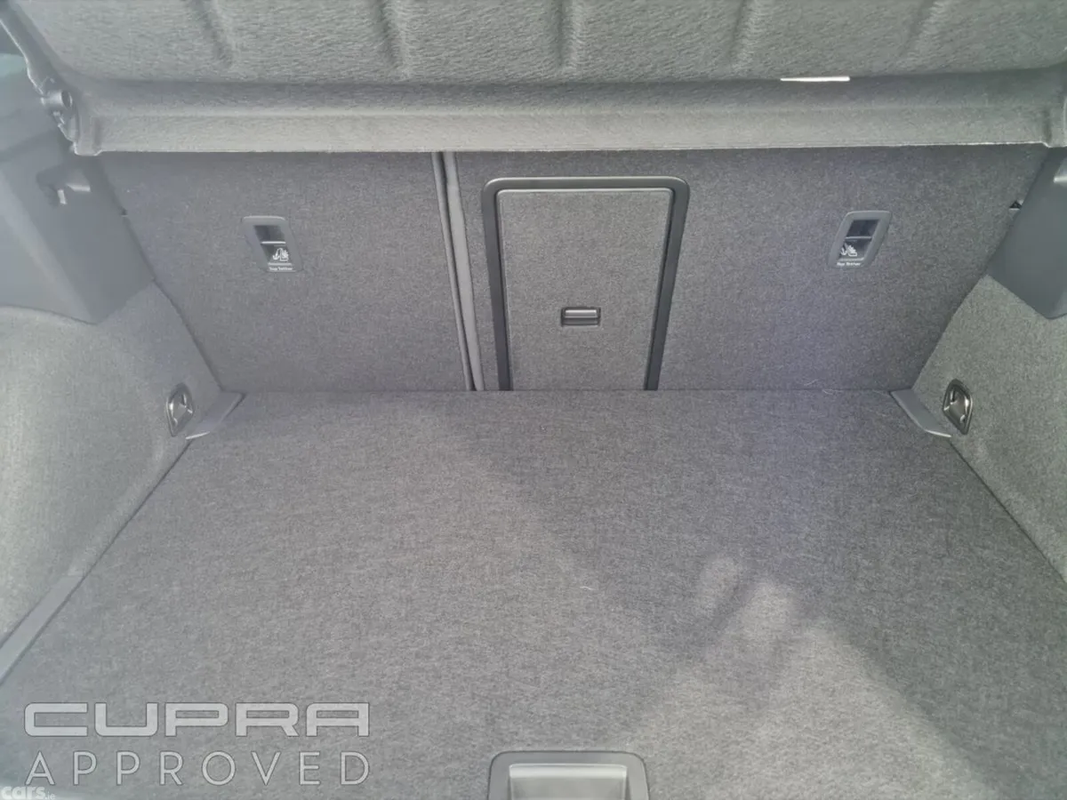 Cupra Leon Estate, Petrol, 2026, Grey