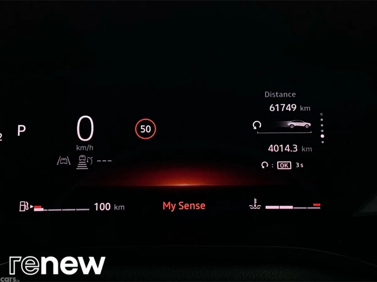 Renault Arkana Hatchback, Petrol Hybrid, 2025, White