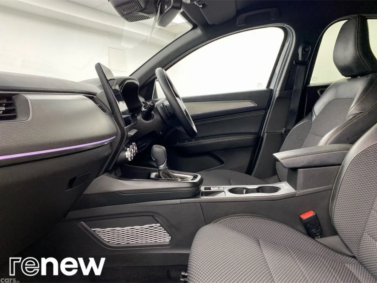 Renault Arkana Hatchback, Petrol, 2025, Grey