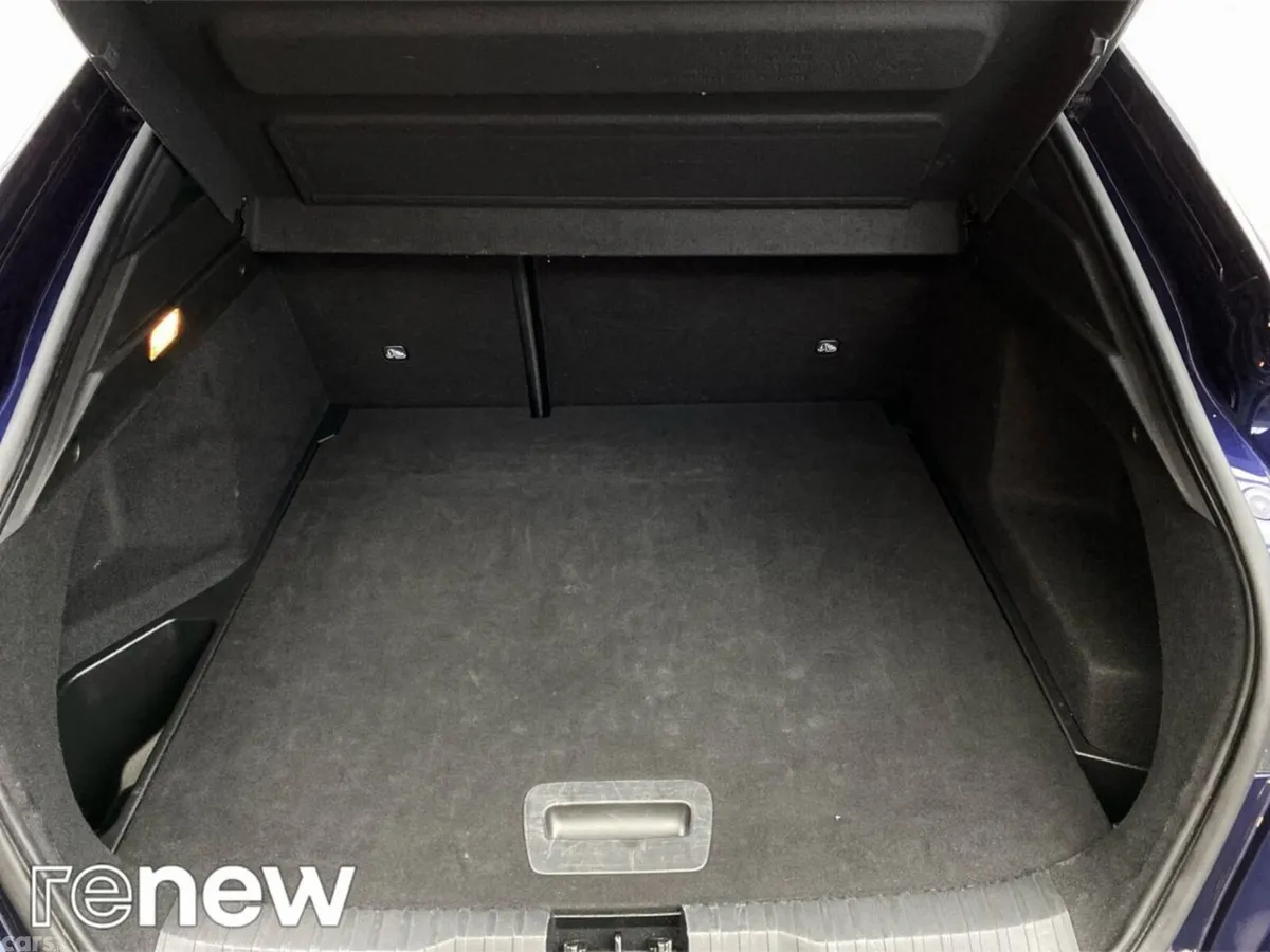 Renault Arkana Hatchback, Petrol, 2025, Blue