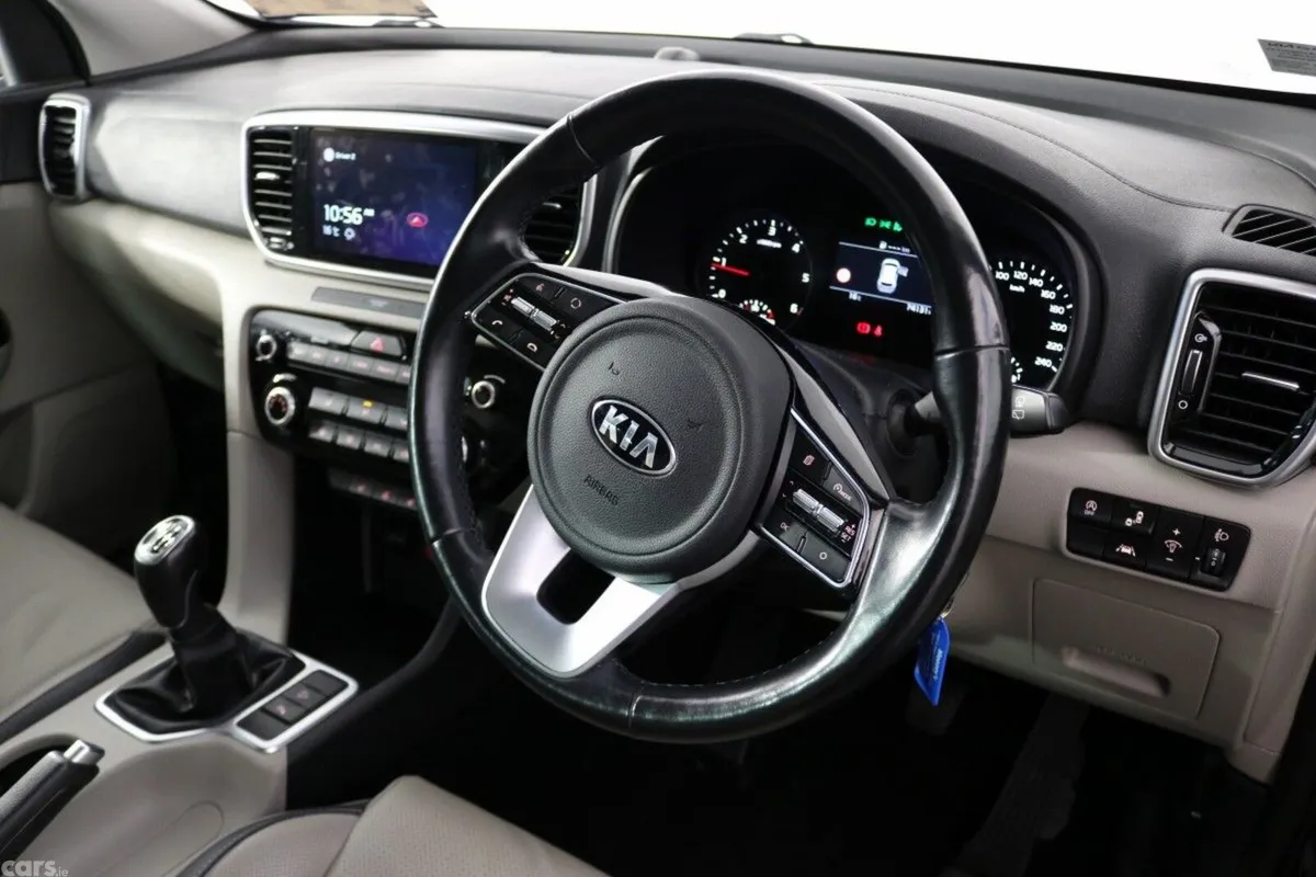 Kia Sportage SUV, Diesel Hybrid, 2021, Black