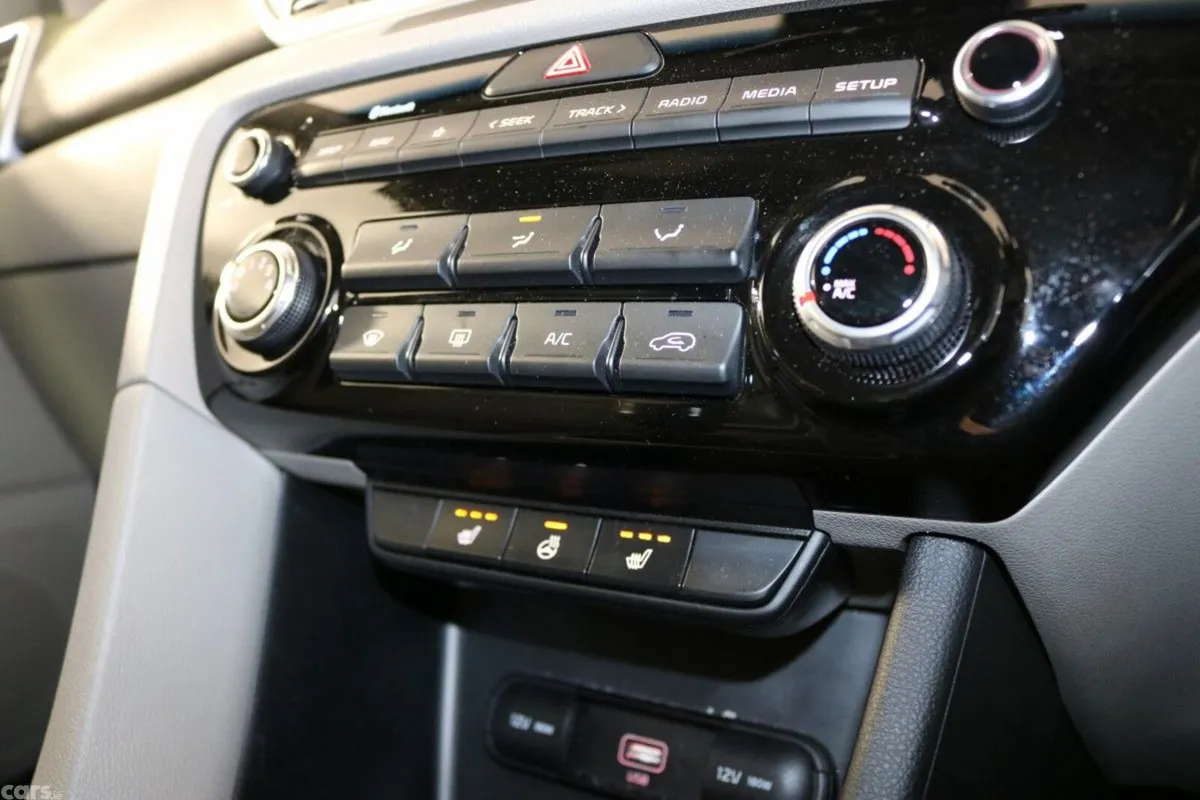Kia Sportage SUV, Diesel Hybrid, 2021, Black