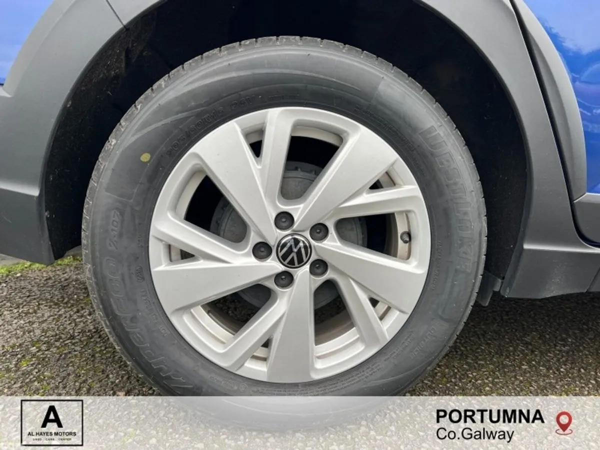 Volkswagen Taigo SUV, Petrol, 2024, Blue