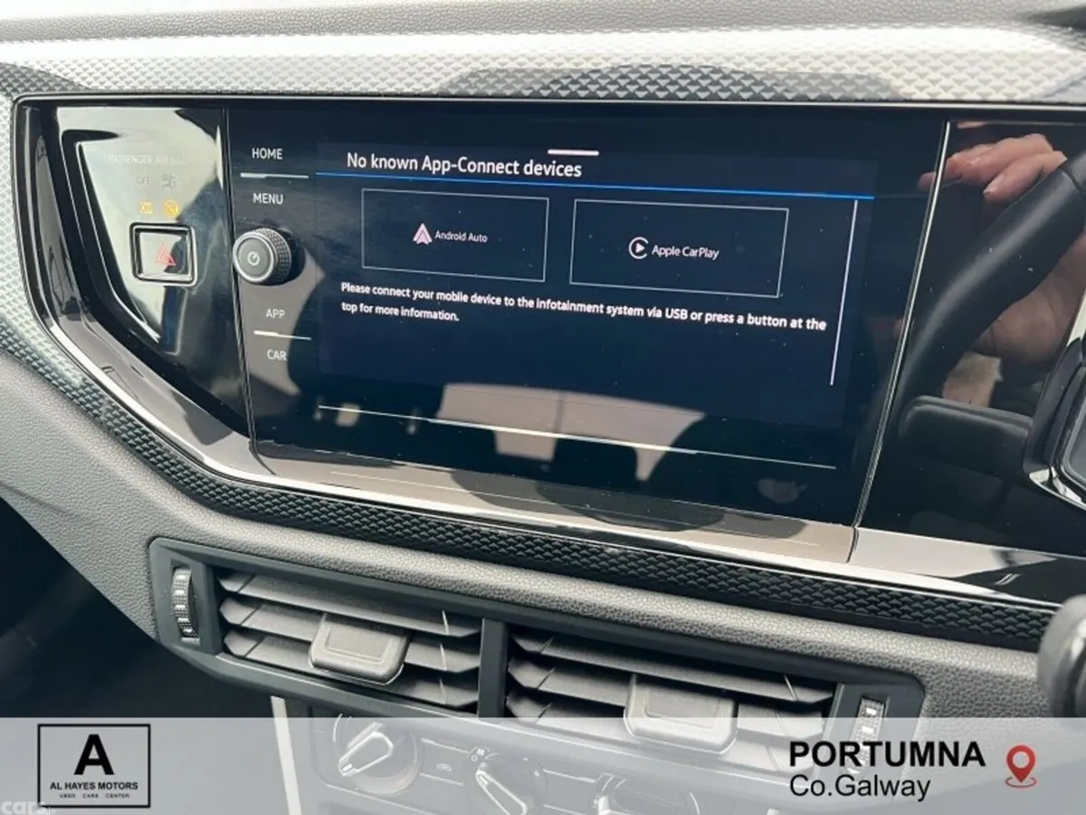 Volkswagen Taigo SUV, Petrol, 2024, Blue