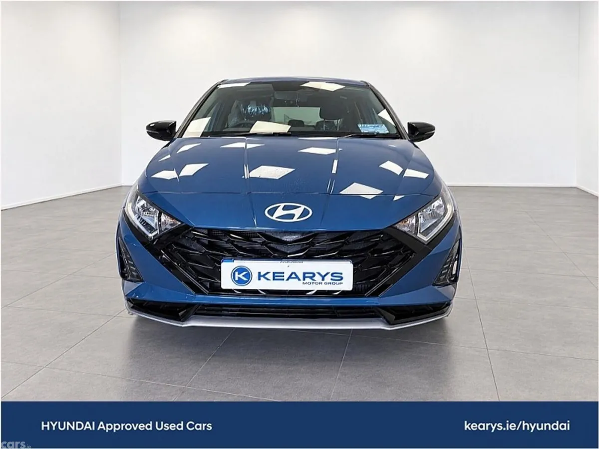 Hyundai i20 Hatchback, Petrol, 2027, Blue