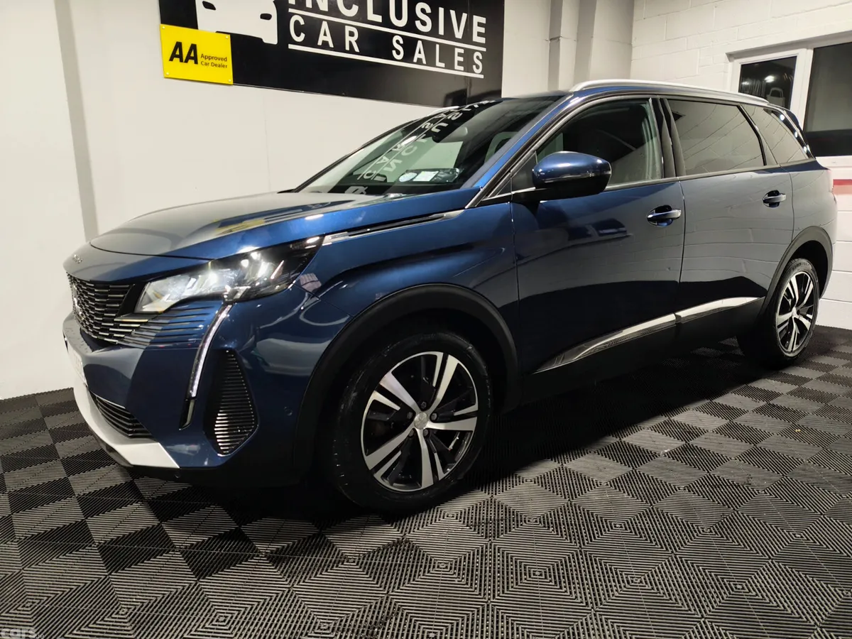 Peugeot 5008 MPV, Diesel, 2021, Blue
