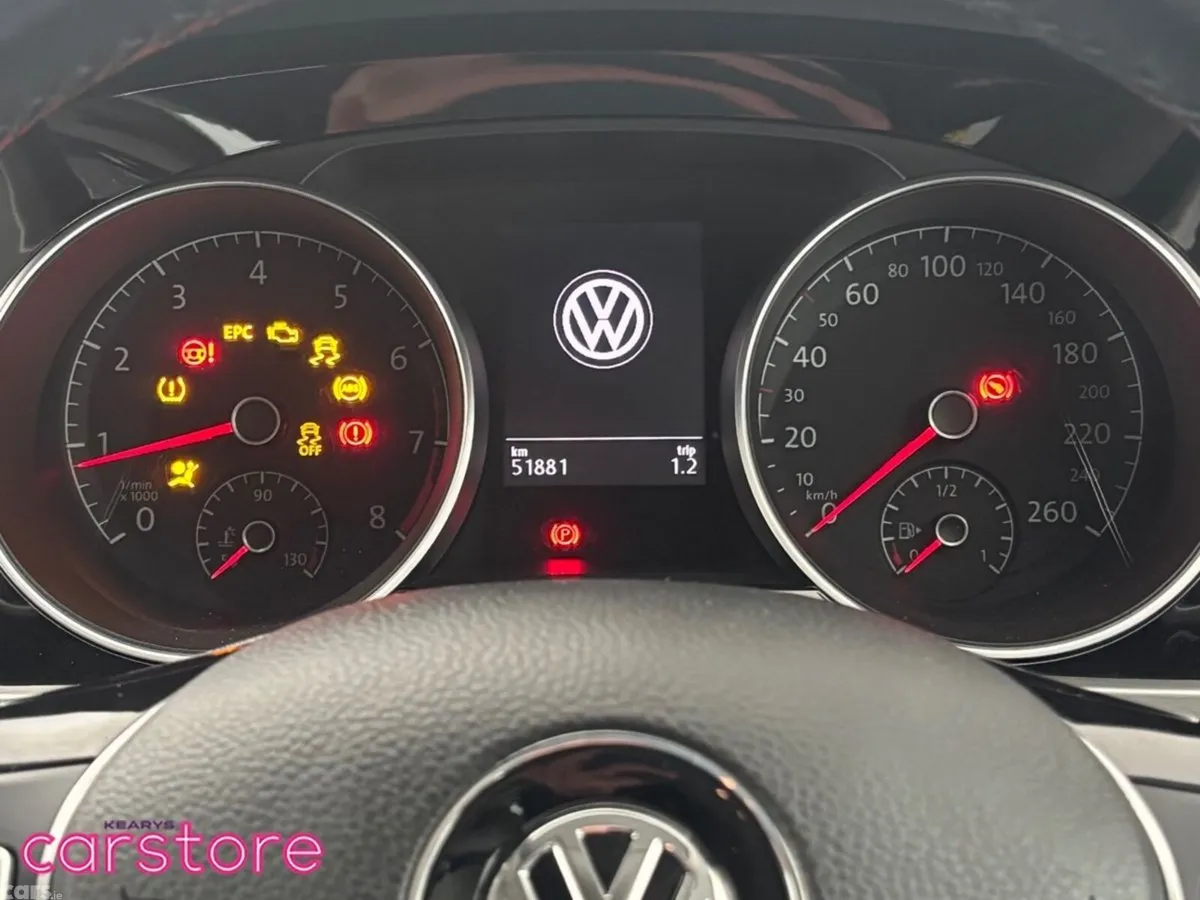 Volkswagen Touran MPV, Petrol, 2018, Blue