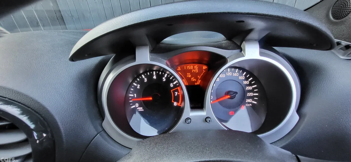 Nissan Juke SUV, Petrol, 2011, Red