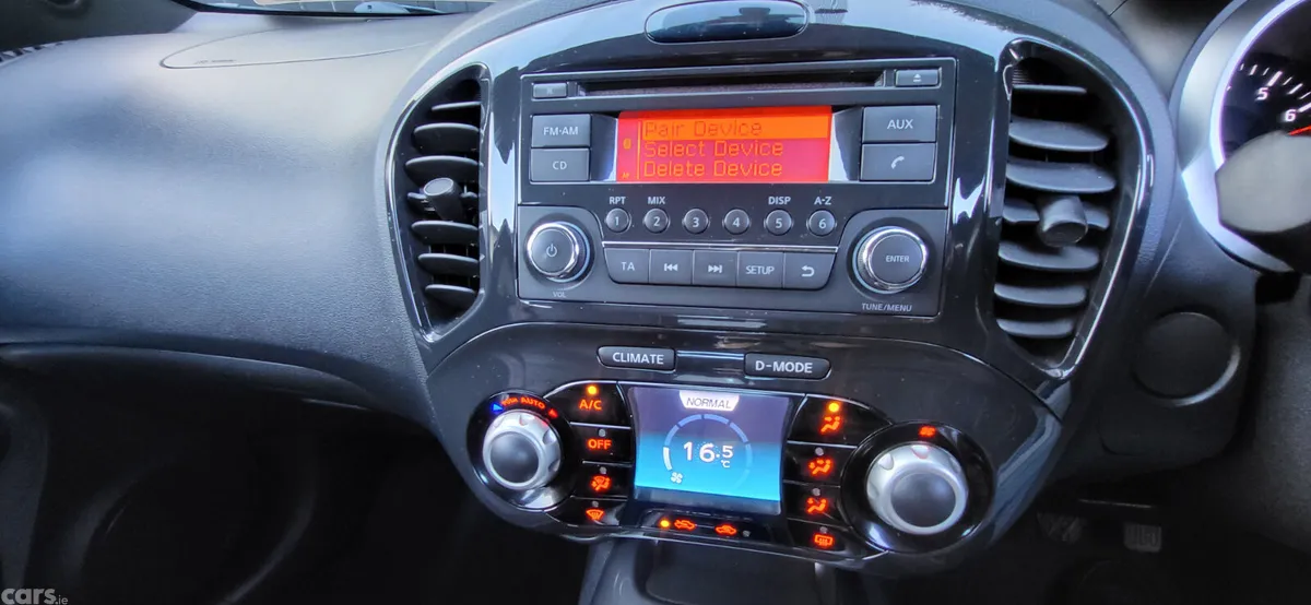 Nissan Juke SUV, Petrol, 2011, Red