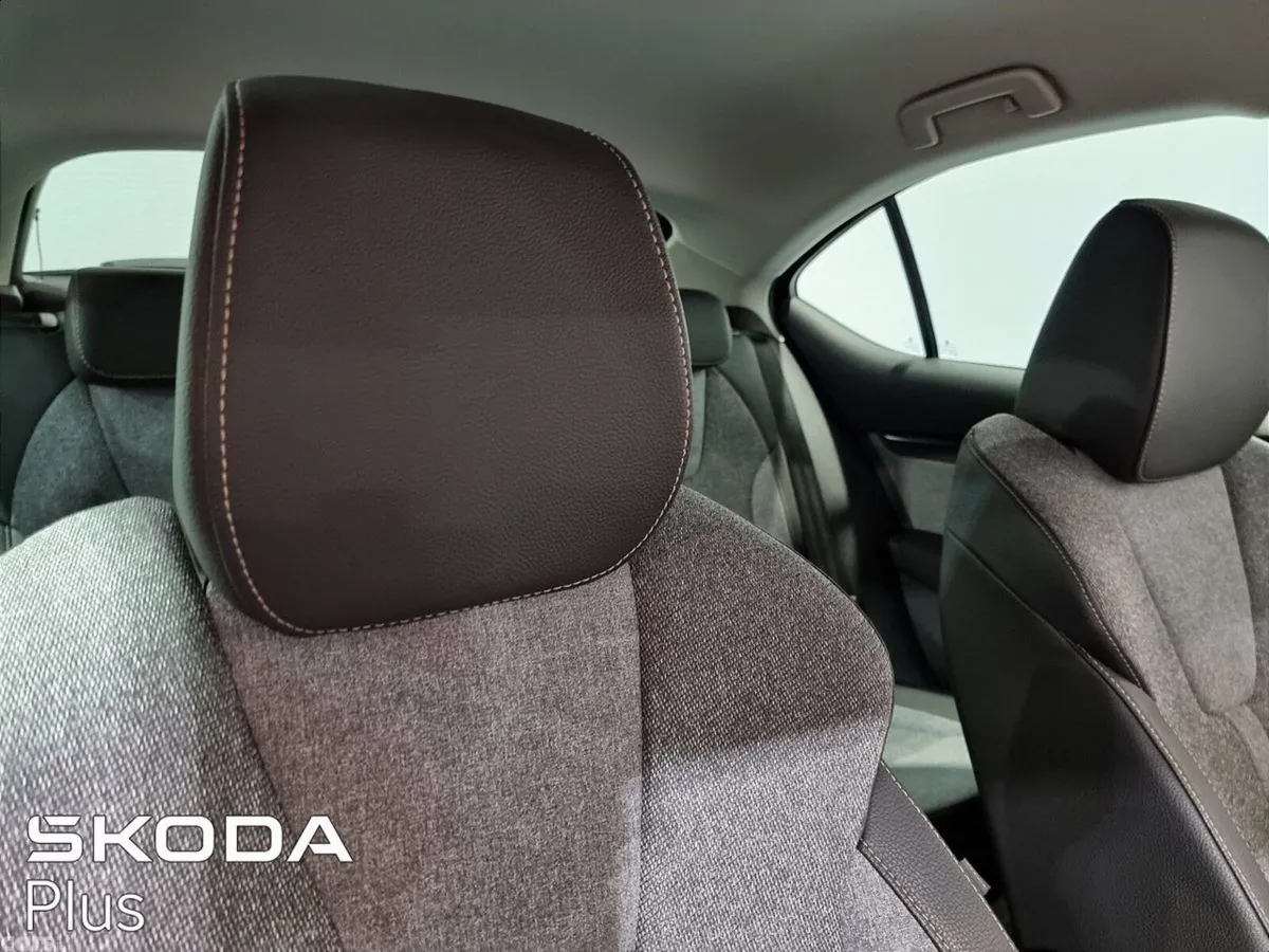 Skoda Octavia Saloon, Petrol, 2026, Black