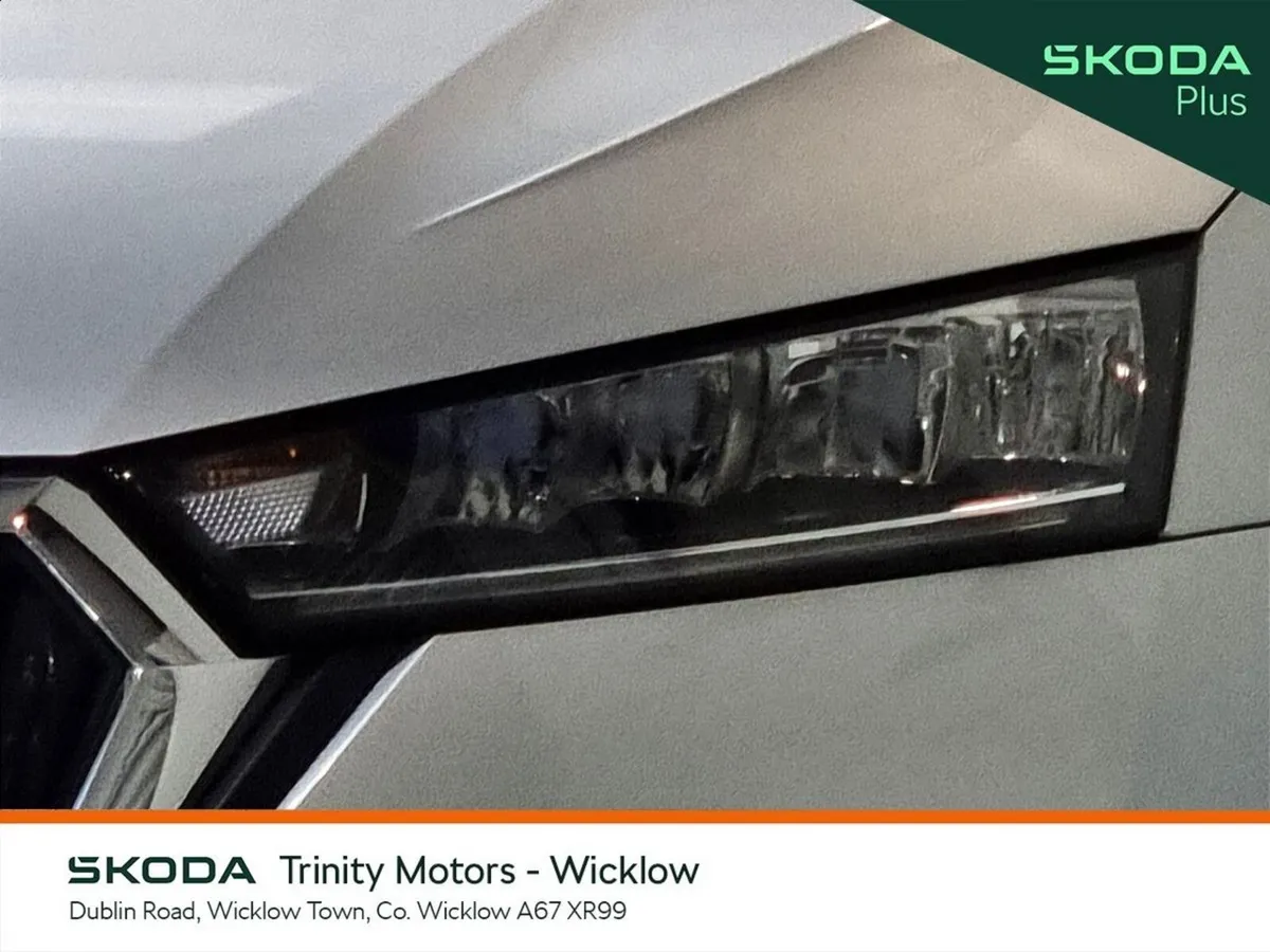 Skoda Octavia Saloon, Petrol, 2023, Silver