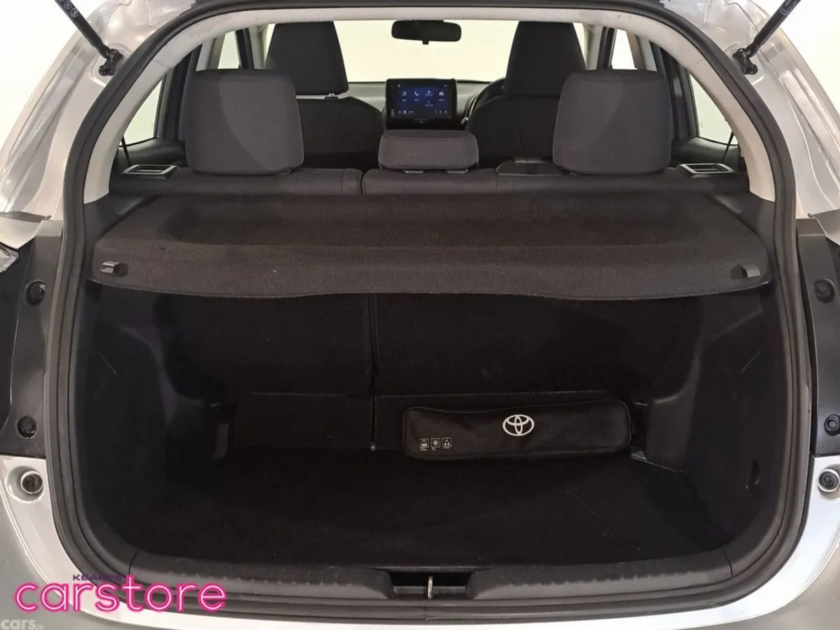 Toyota Yaris Hatchback, Petrol, 2024, Grey