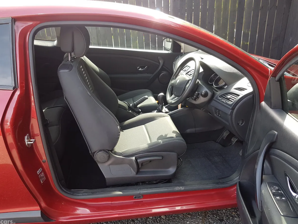 Renault Megane Coupe, Diesel, 2012, Red