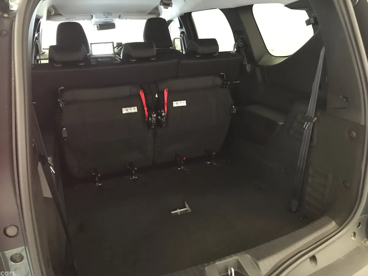 Dacia Jogger MPV, Petrol Hybrid, 2026, Green