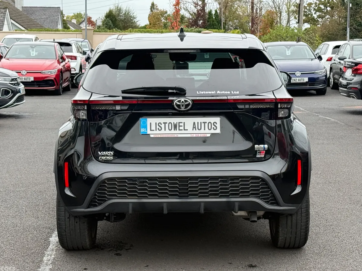 Toyota Yaris Cross SUV, Petrol Hybrid, 2023, Black