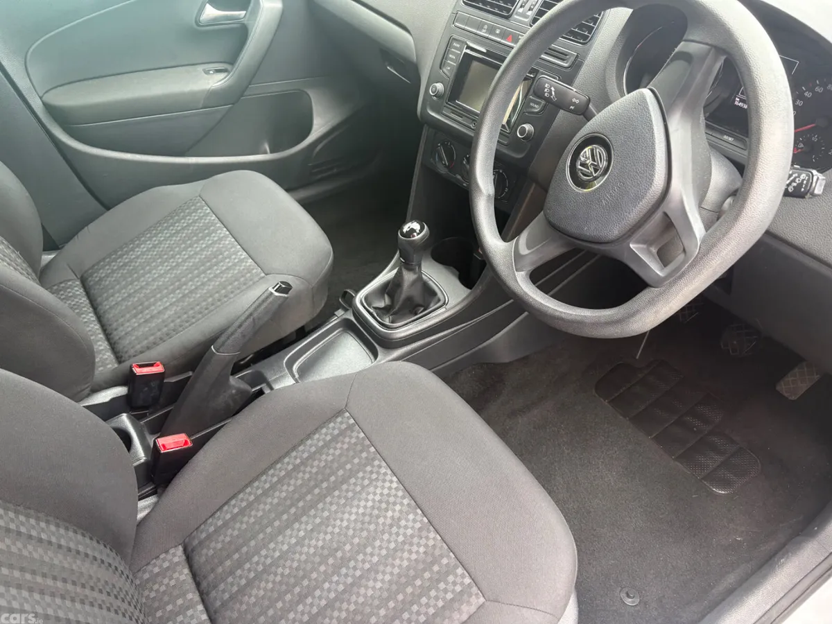 Volkswagen Polo Hatchback, Petrol, 2015, Silver