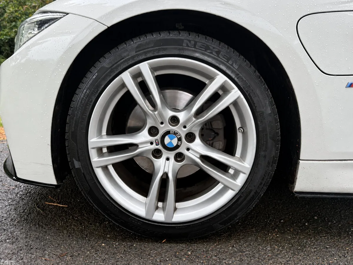 BMW 3-Series Saloon, Petrol Plug-in Hybrid, 2018, White