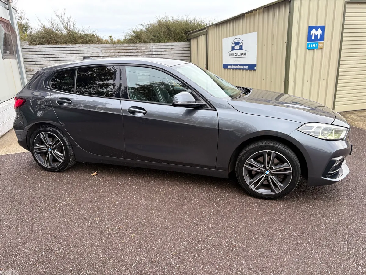 BMW 1-Series Hatchback, Petrol, 2021, Grey