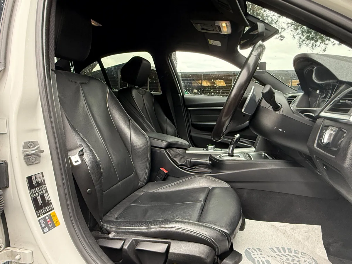BMW 3-Series Saloon, Petrol Plug-in Hybrid, 2018, White