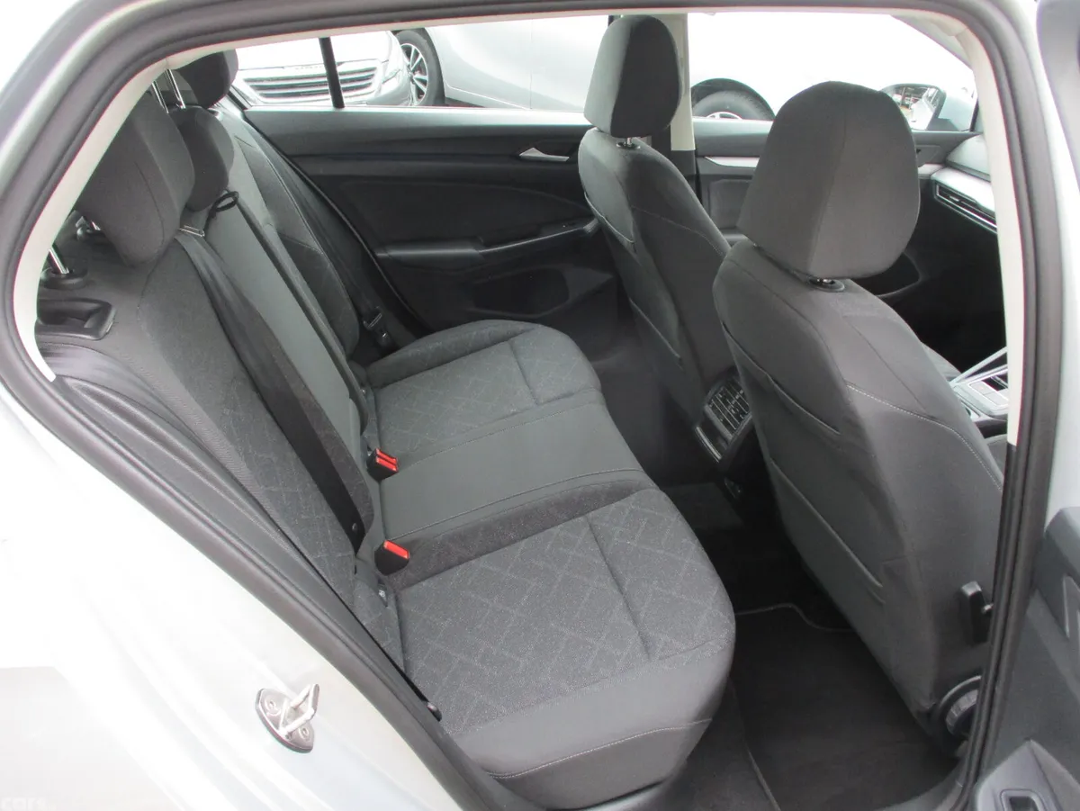 Volkswagen Golf Estate, Petrol, 2024, Grey