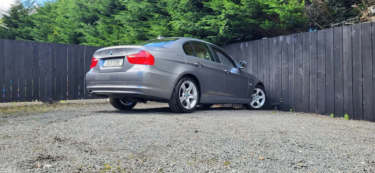 BMW 3-Series Saloon, Diesel, 2012, Grey