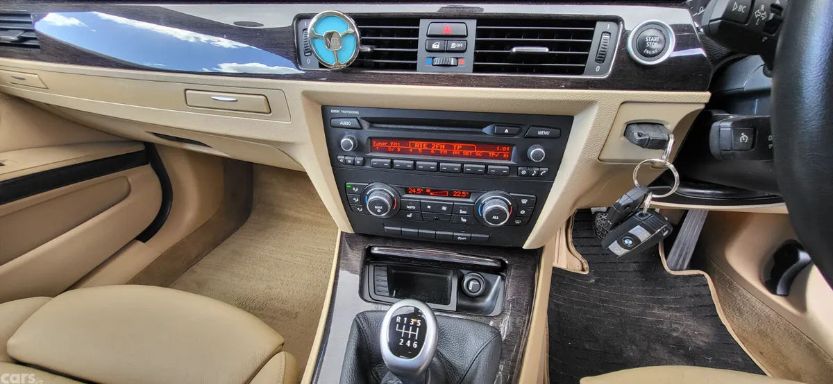 BMW 3-Series Saloon, Diesel, 2012, Grey