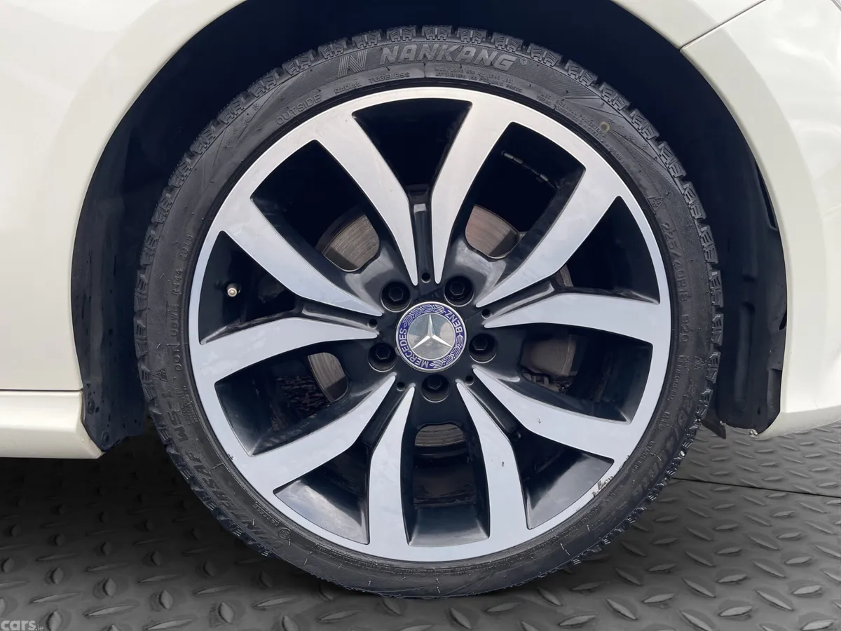 Mercedes-Benz A-Class Hatchback, Petrol, 2014, White