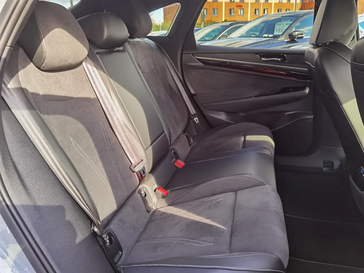 Volkswagen ID.7 Hatchback, Electric, 2024, Grey