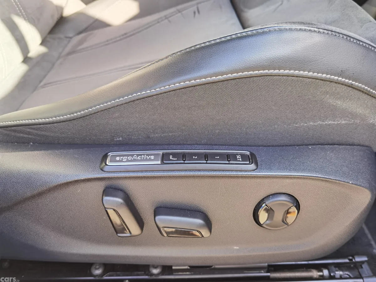 Volkswagen ID.7 Hatchback, Electric, 2024, Grey