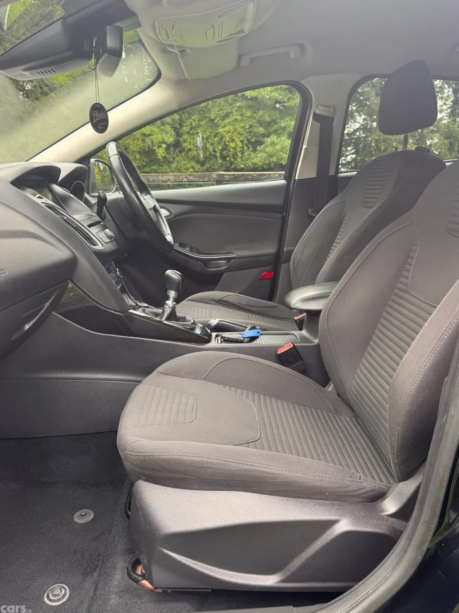Ford Focus Hatchback, Diesel, 2016, Black