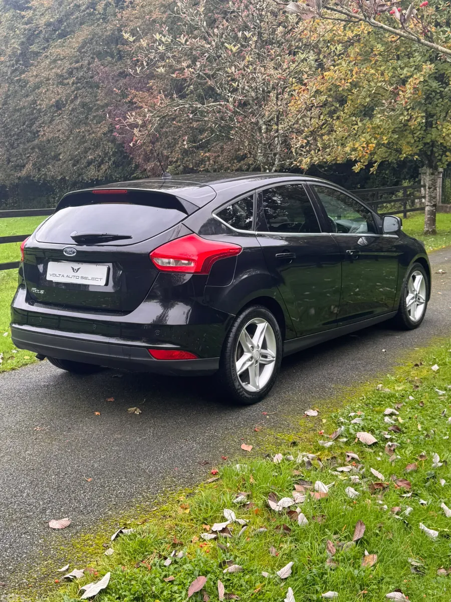 Ford Focus Hatchback, Diesel, 2016, Black