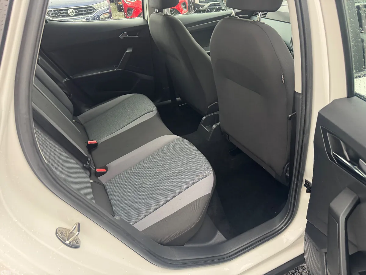 SEAT Arona SUV, Petrol, 2020, White