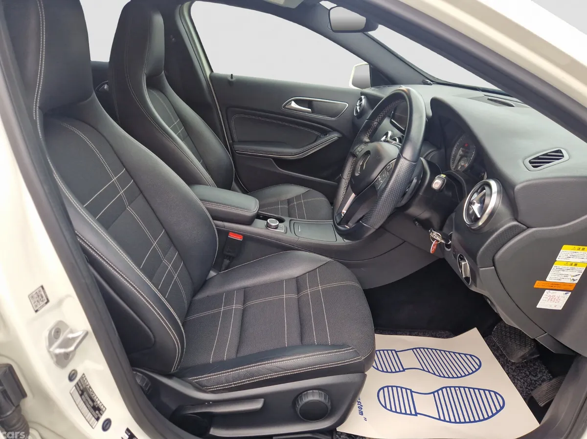 Mercedes-Benz A-Class Hatchback, Petrol, 2014, White