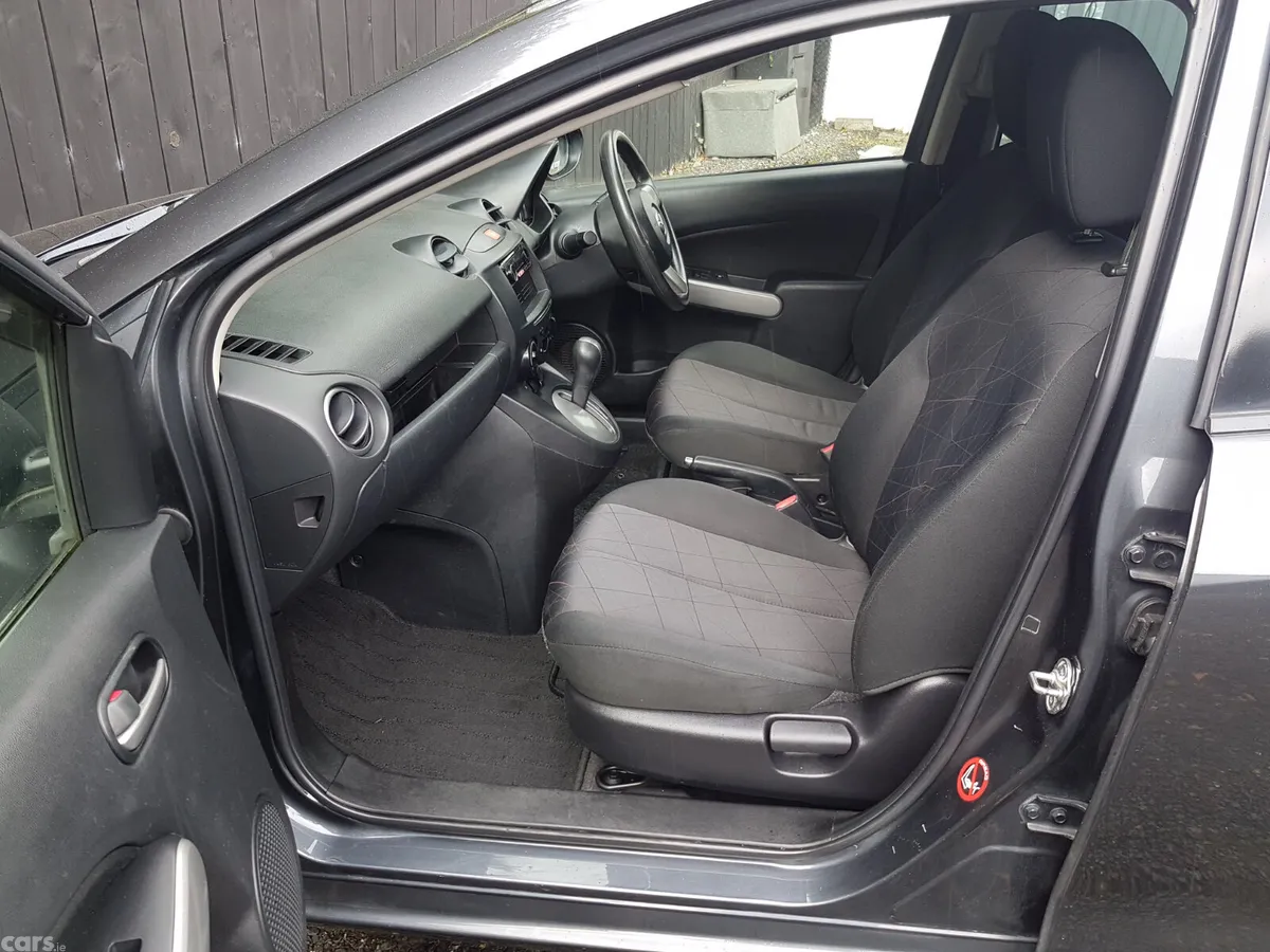 Mazda Demio MPV, Petrol, 2014, Grey